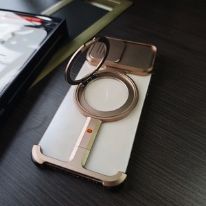 ◆iPhone 16/15/Pro/Pro Max◆  I-Shaped Aluminum Camera Cover Phone Case / I-シェイプ アルミニウム カメラ カバー スマホケース