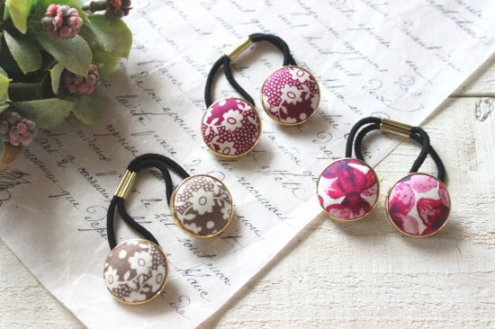 38-144くるみボタンヘアゴム 花柄 くるみボタンのヘアゴム 大＊花柄/gaco | ハンドメイド雑貨La fleur