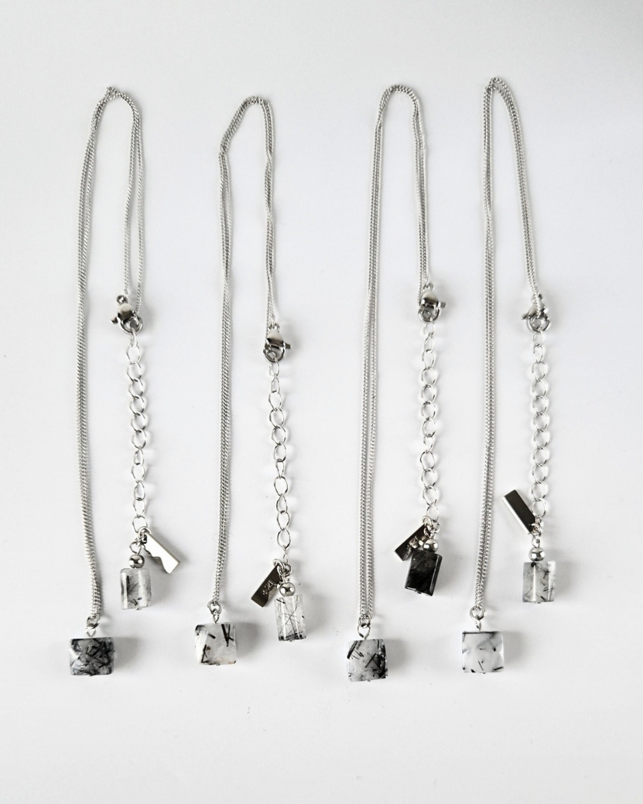 stone necklace. - 1