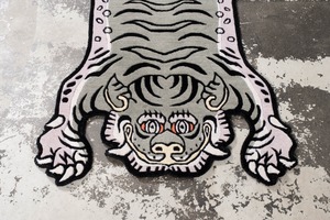 Tibetan Tiger Rug 《Sサイズ•ウール・オリジナル2・アラジングリーン214》チベタンタイガーラグ