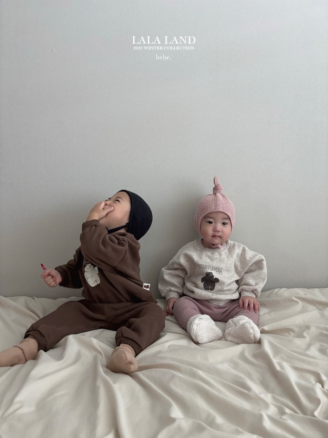 【予約】Snow Bear Sweatshirt