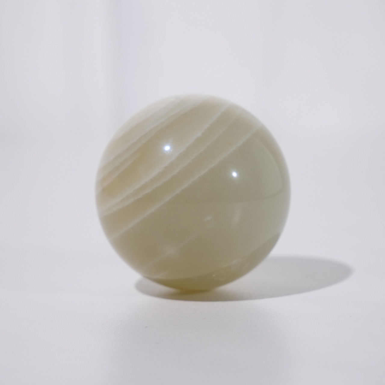 グリーン ムーンストーン  / スフィア【φ4.1cm】
