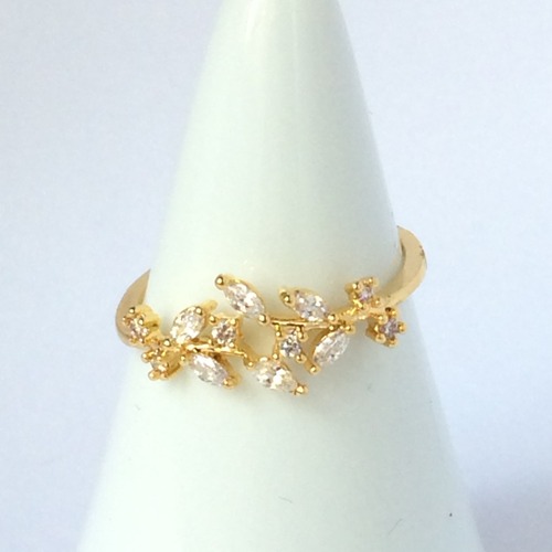 【 UNSEABLE 】CZ Ring leaf  Gold