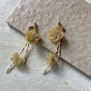 【beads flower】yellow earring