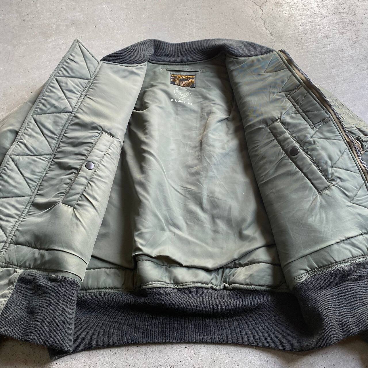 民間品 B-15D MOD 復刻 ミリタリー フライトジャケット メンズL 古着 