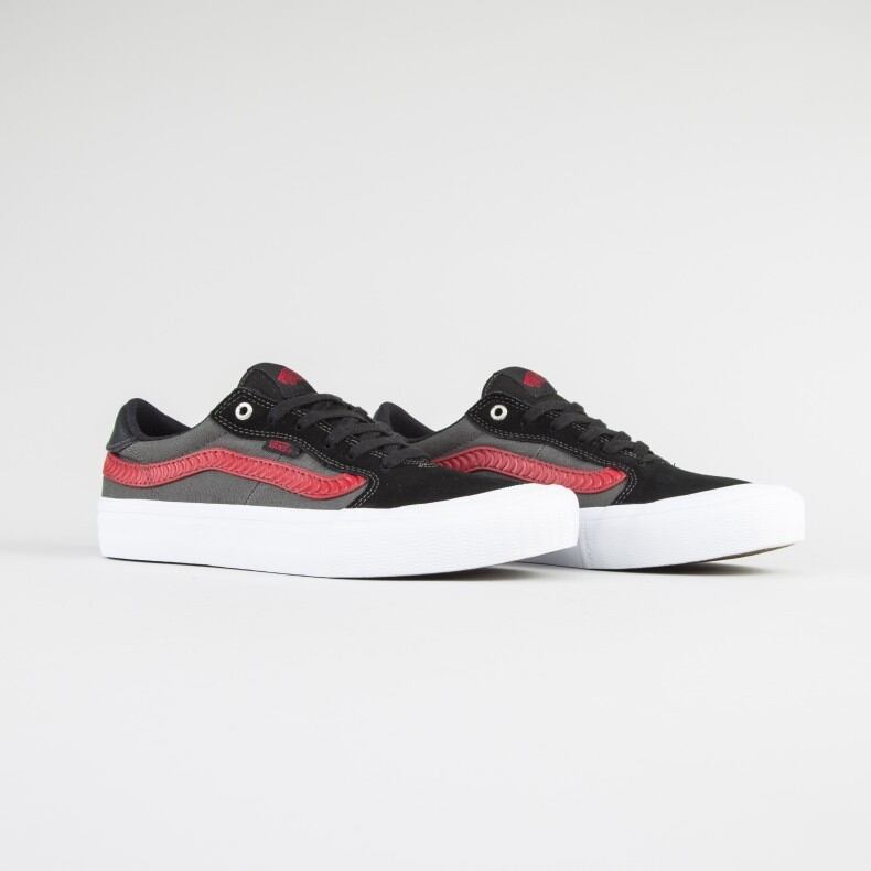 vans style 112 pro spitfire