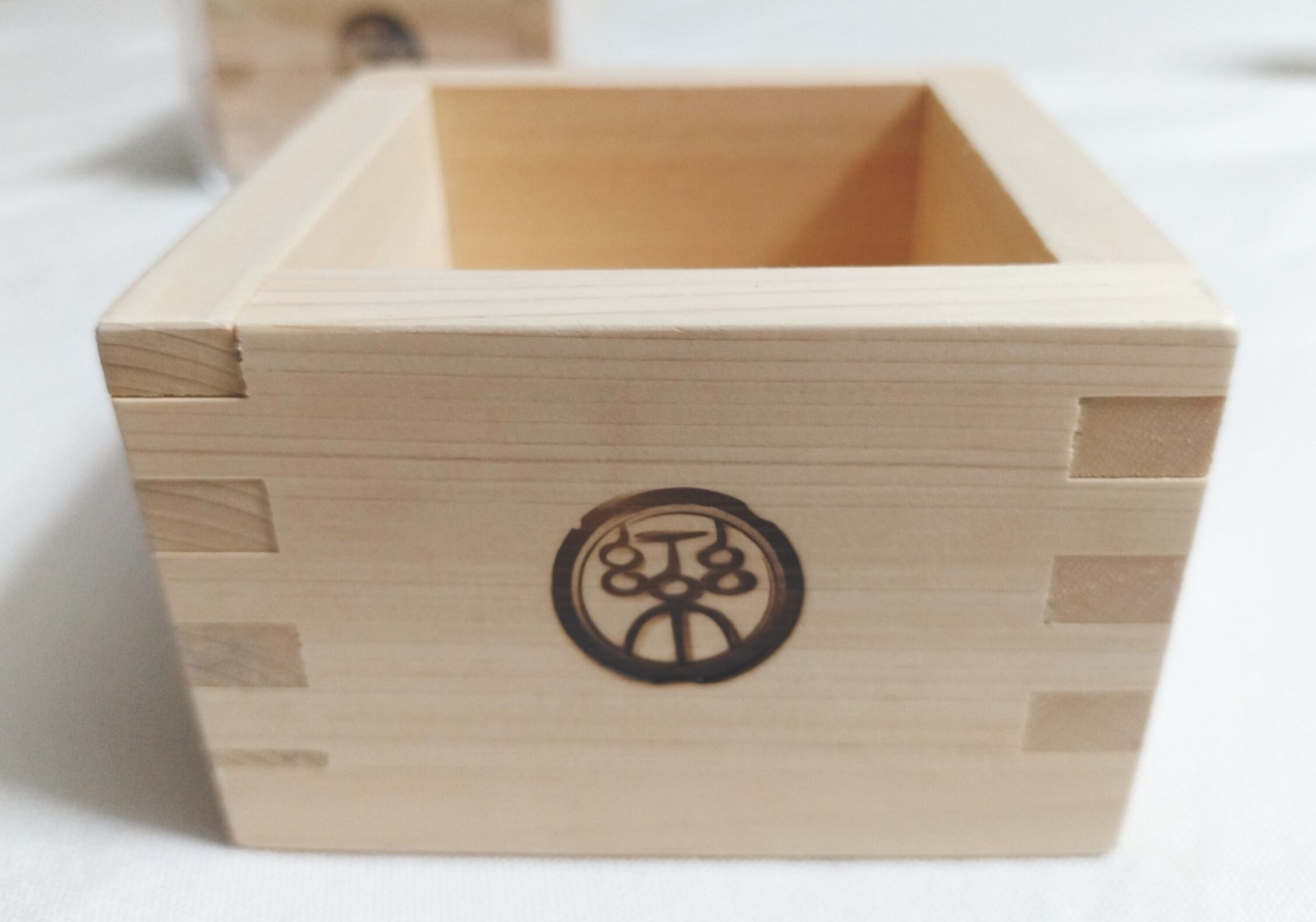 樂 オリジナル焼印入り一合枡 1個 MASU（Japanese measuring cup