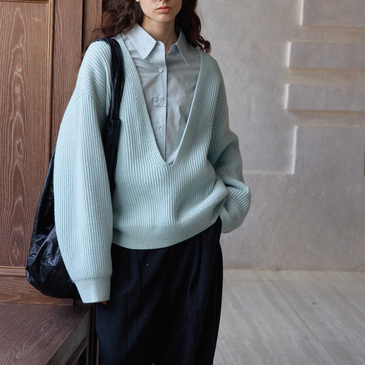 Deep V-Neck Wool Knit Sweater  T3600