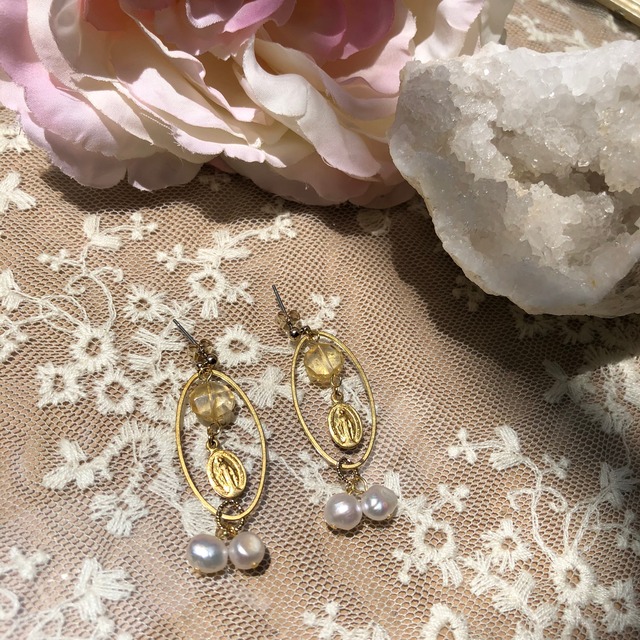 vintageハートが可愛いダイヤカットクロスピアス♡