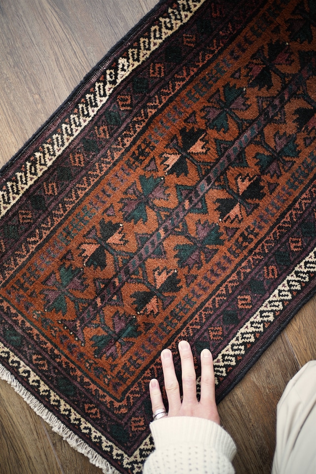 【571】Semi Antique Persian Sistan Baluch rug 1930's