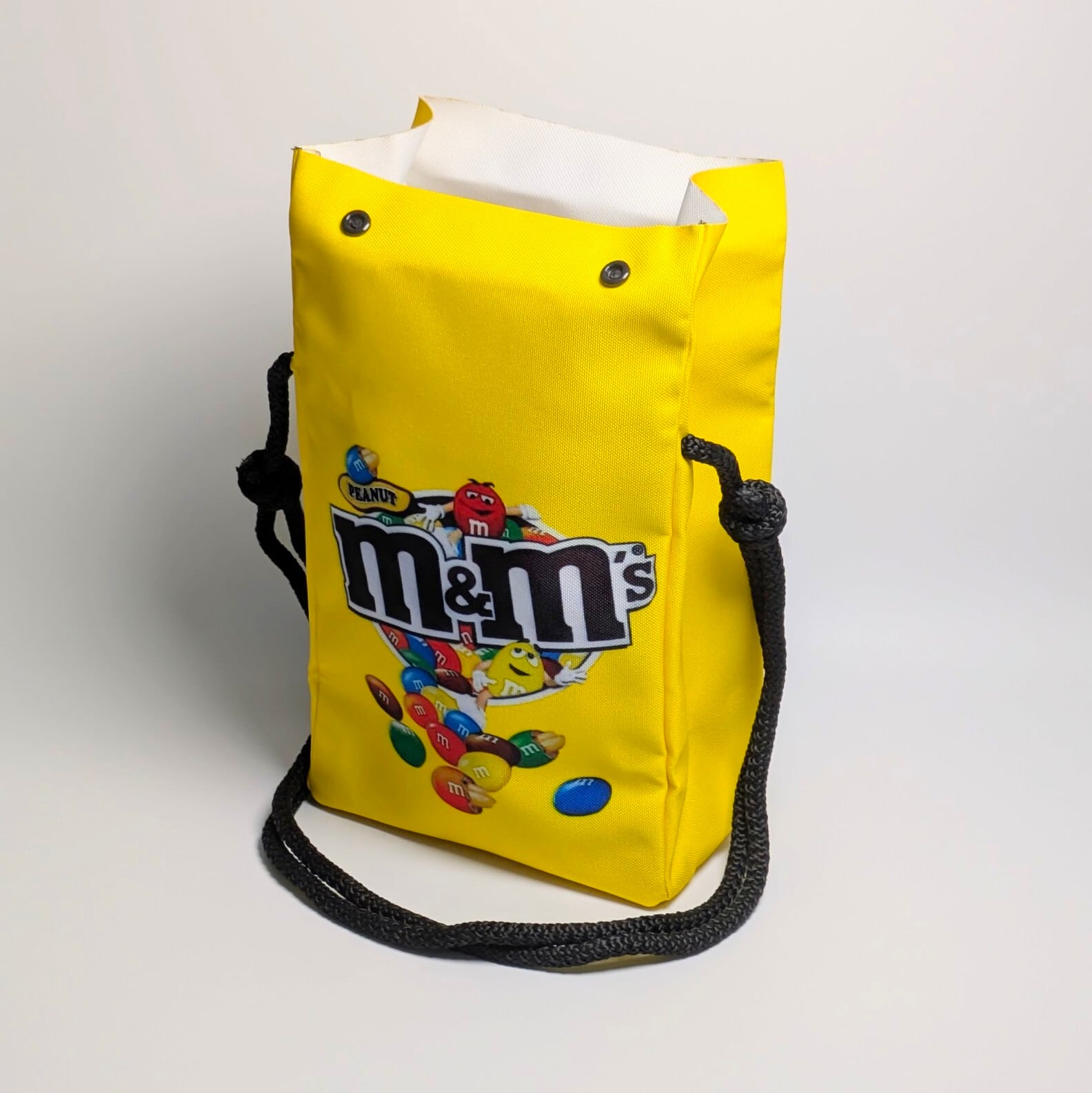 ♧ 再入荷!【 m&m's エムアンドエムズ 】ロープショルダーバッグ*チョコレートパッケージ風 / Food Bag 〚アメリカン雑貨 アメトイ〛