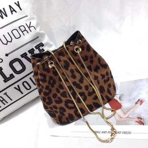 レオパードバケットバッグ