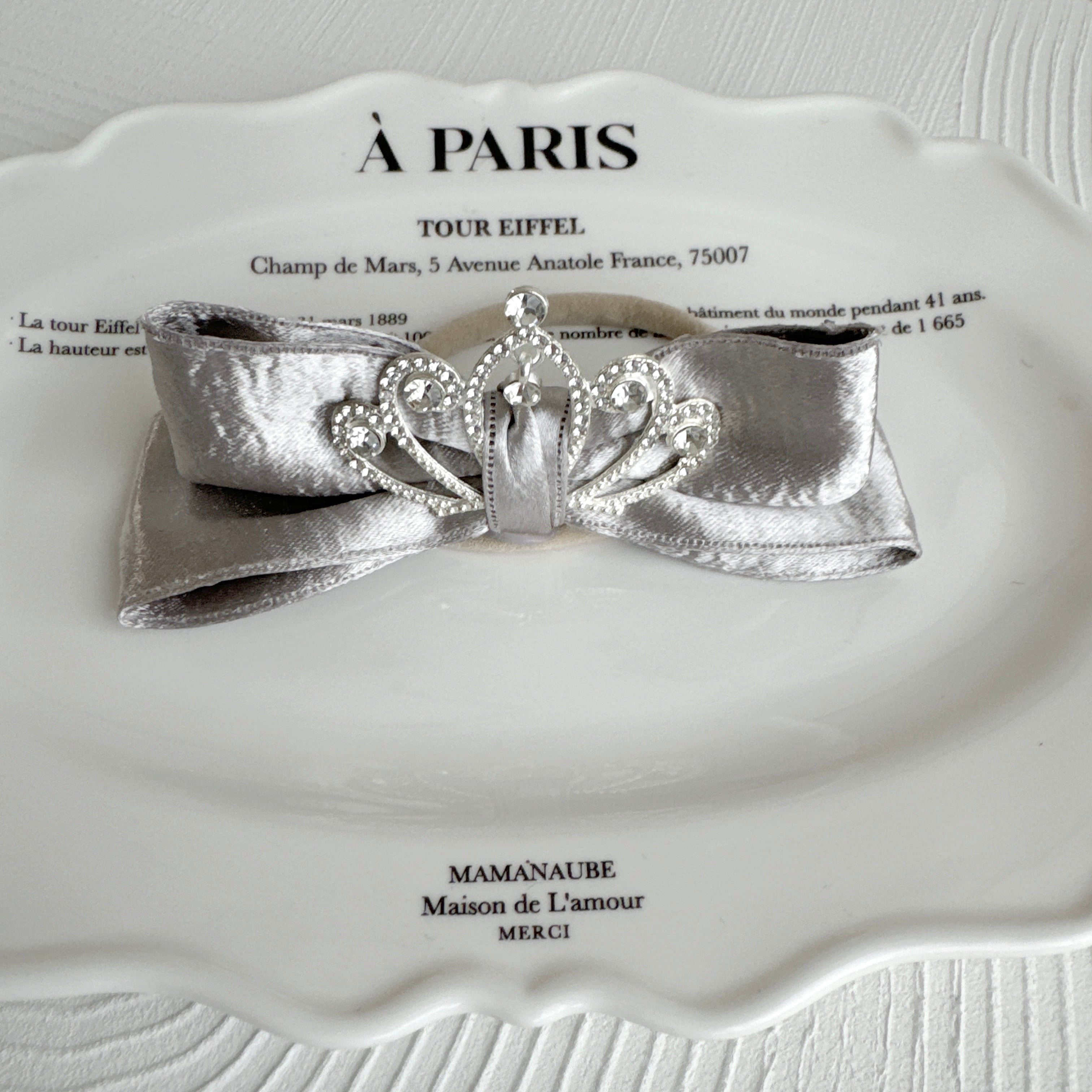 クラウン付きのキラキラおリボンヘアバンド