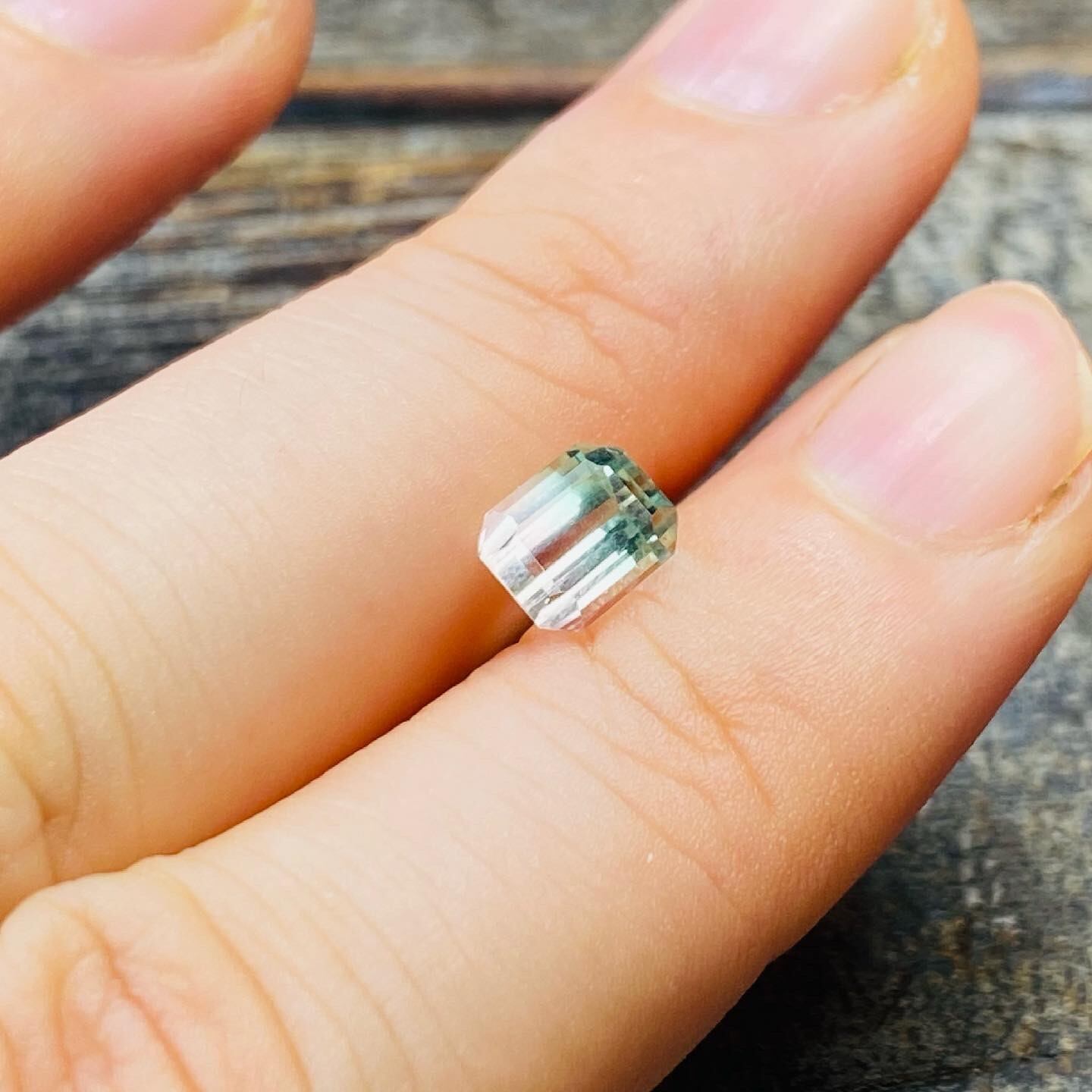 織姫彦星バイカラートルマリン