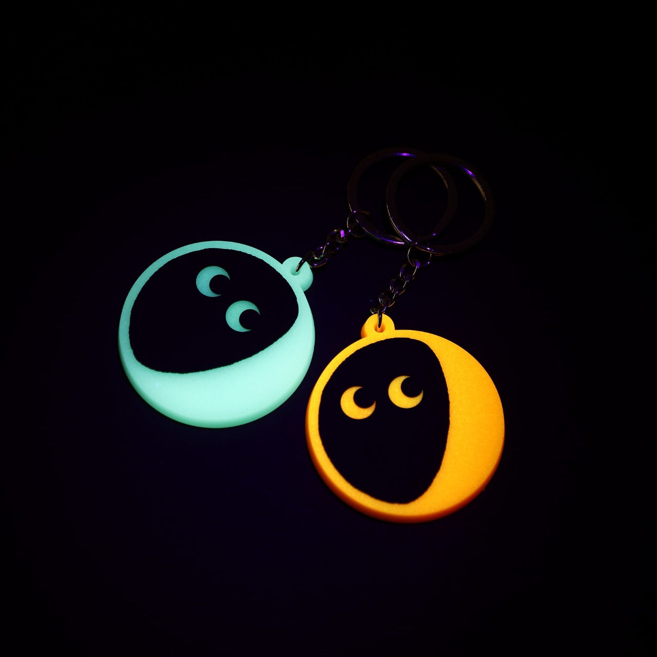 MOONLIGHT LOVER（蓄光キーホルダー）
