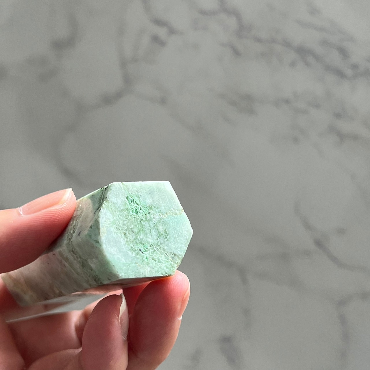 ガーニエライト タワー1*グリーンムーンストーン*ポイント*天然石インテリア*パワーストーン*天然石置き物