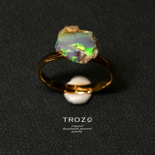 【005 Opal Fest 2022】 エチオピアンオパール 鉱物原石 ピンキーリング 天然石 アクセサリー (No.2712)