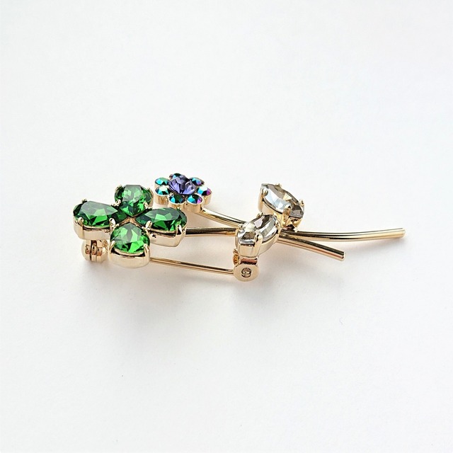 bijou clover brooch B004