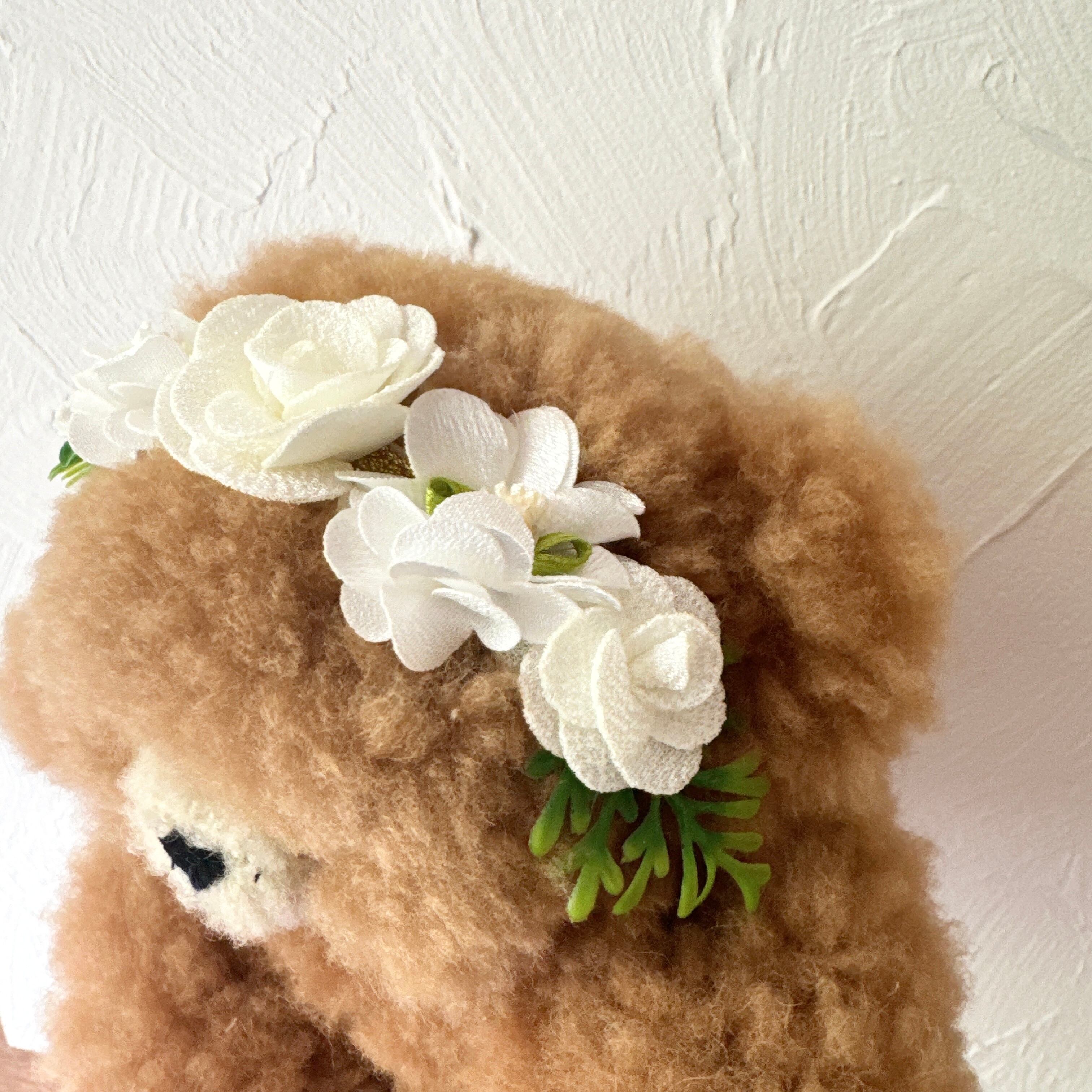 グリーン入りホワイトのお花ヘアバンド 2本セット