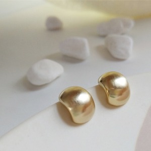 oval curve pierce N10480