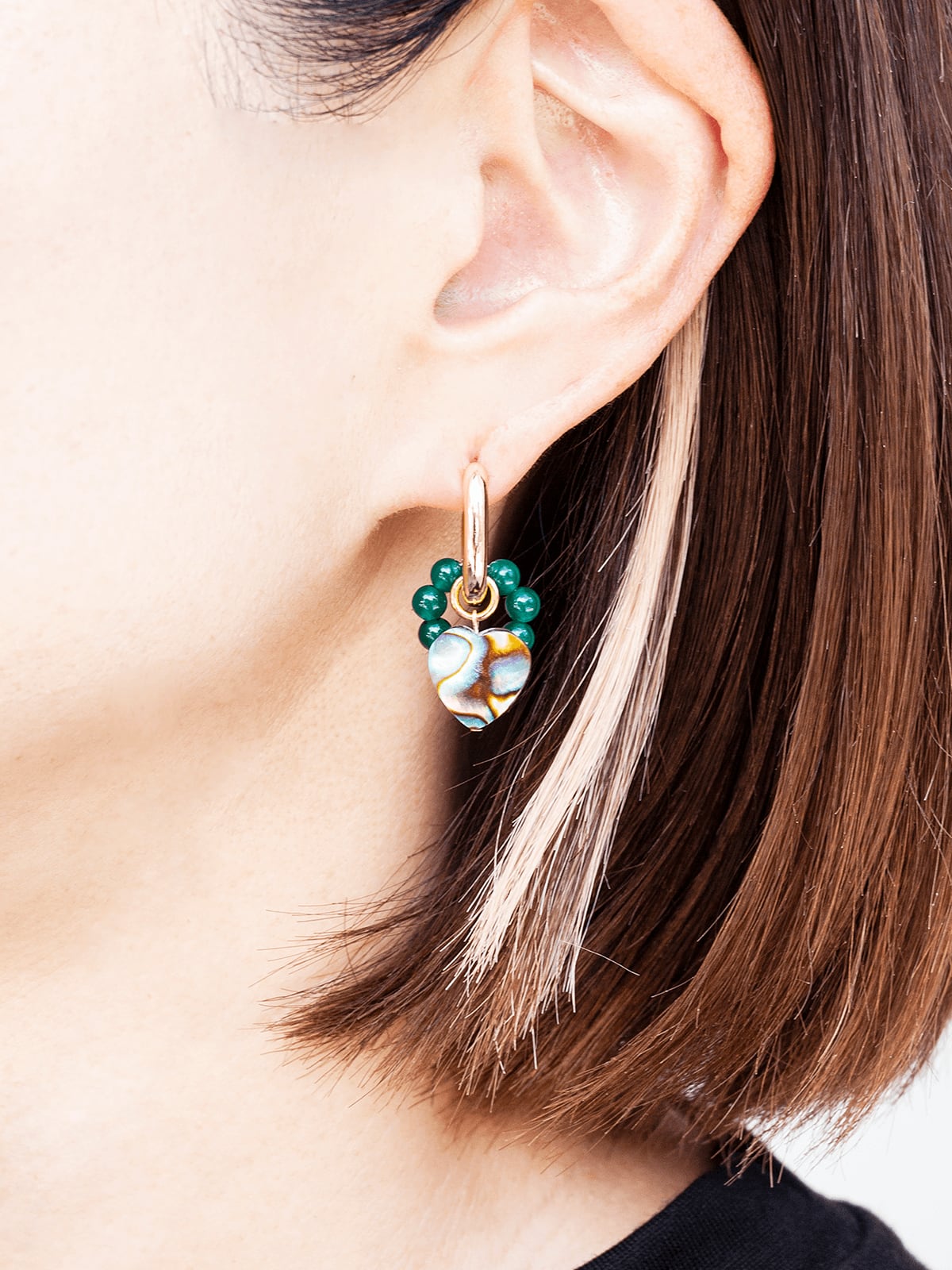 アバロンシェル+グリーンメノウピアス