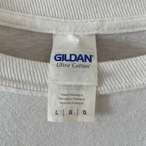 【GILDAN】ロングTシャツ ロンT ワンポイント バックプリント 長袖 シャツ アメリカ古着
