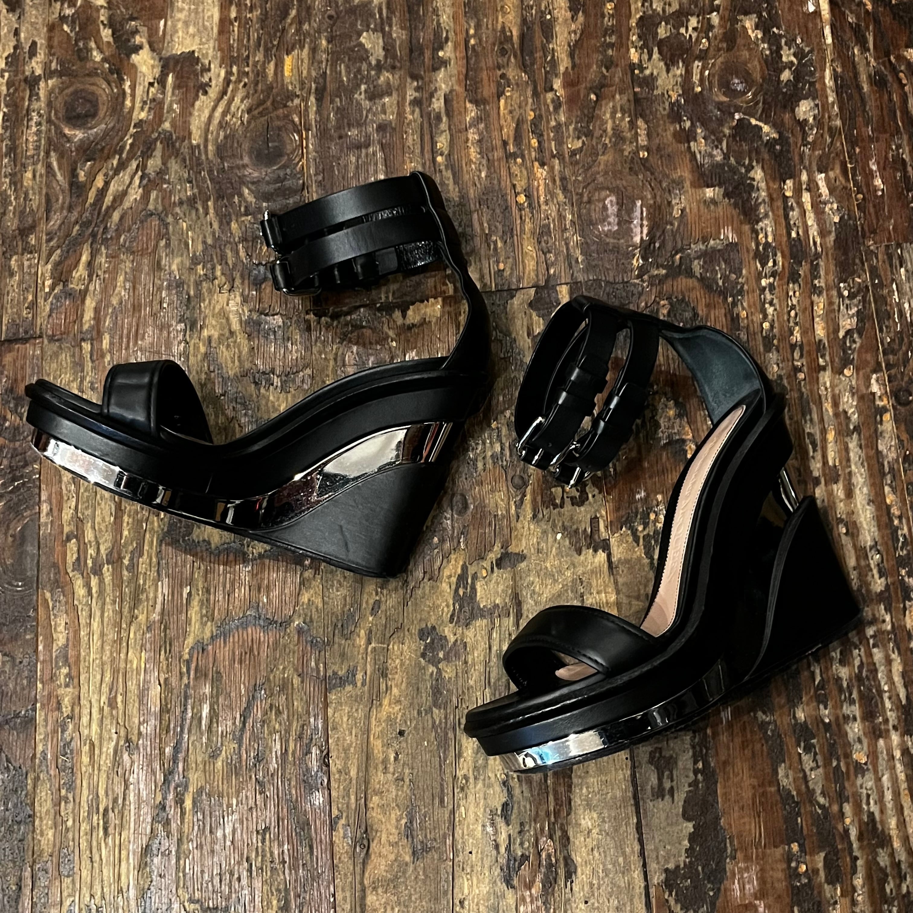 Alexander McQueen アレキサンダーマックイーン laether wedge ヒール 