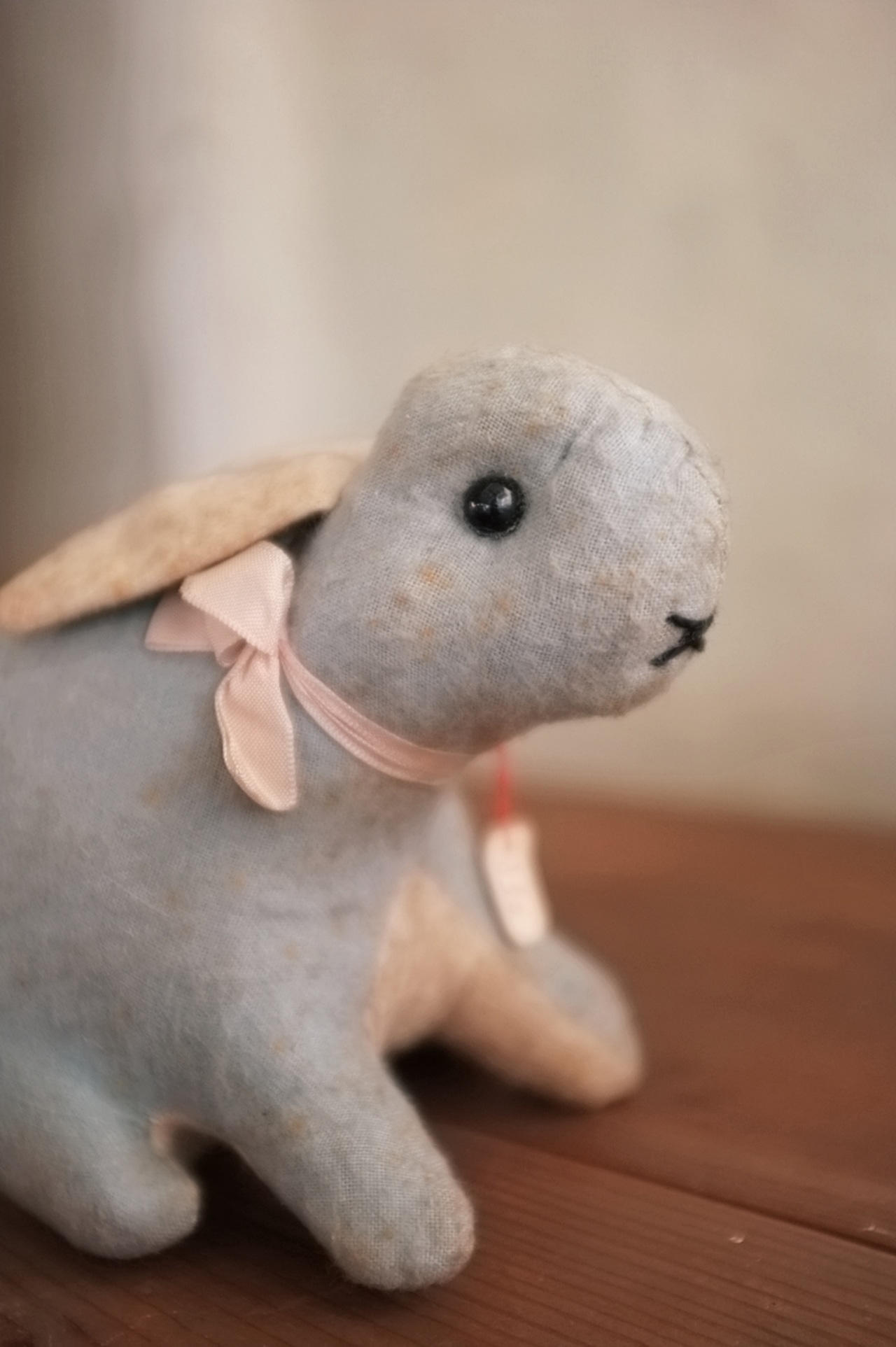 フランス 青いうさぎさんと薔薇色のリボンb ドール アンティーク