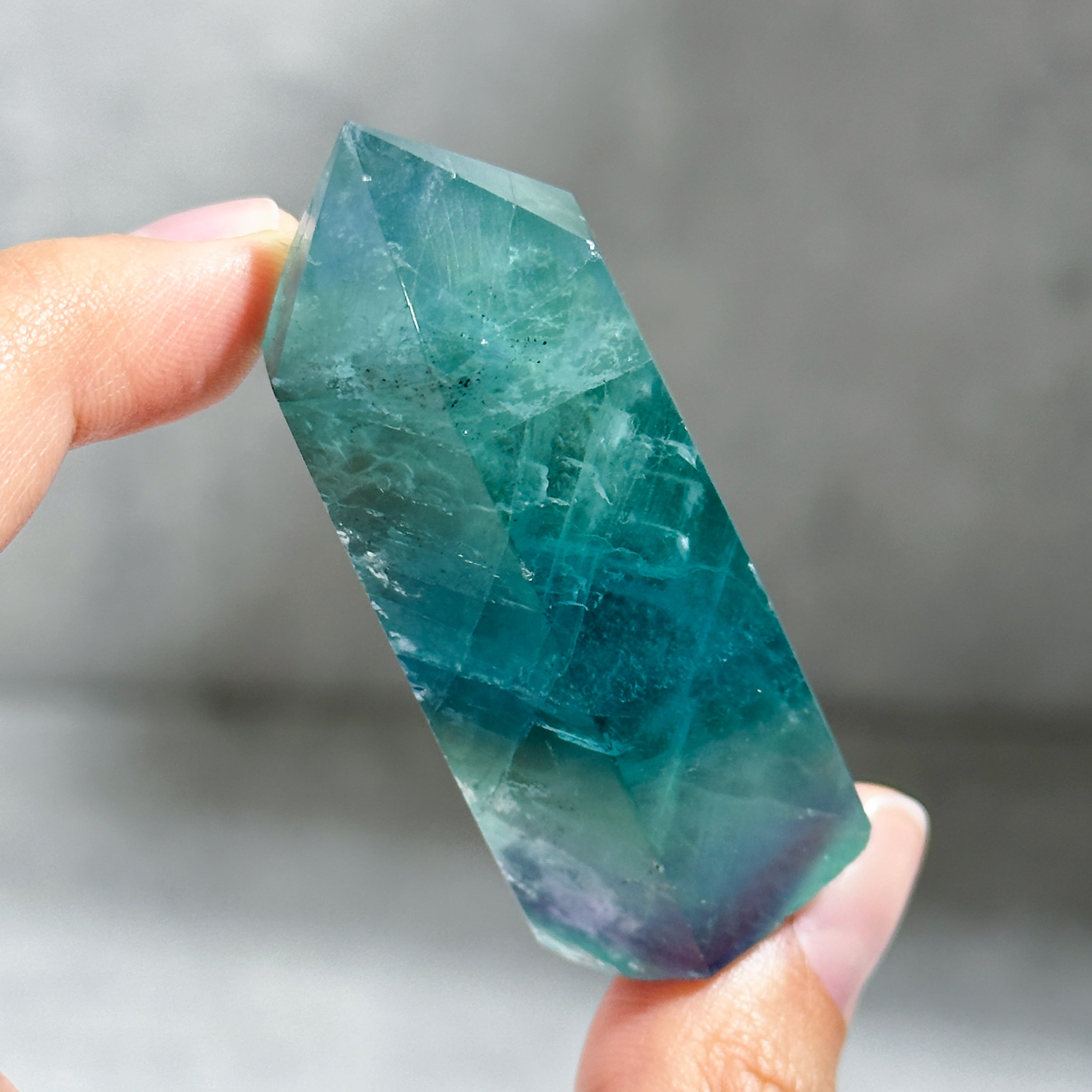 虹◎レインボーフローライト タワー型61◇ Rainbow Fluorite ◇天然石