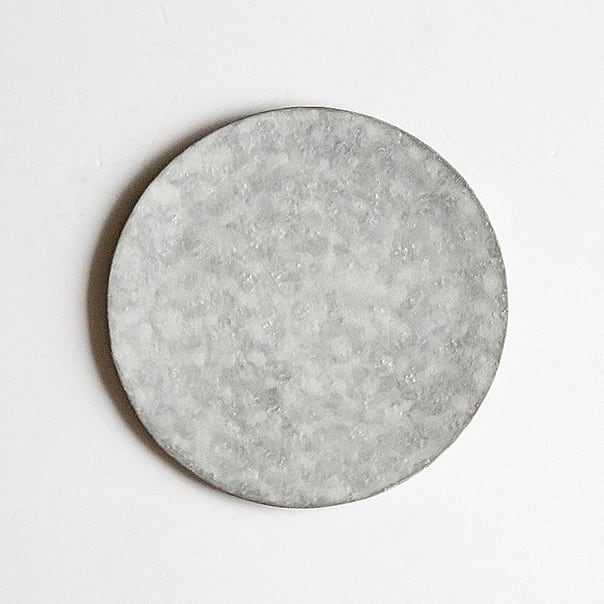 ひらひら18㎝皿(薄白化粧)