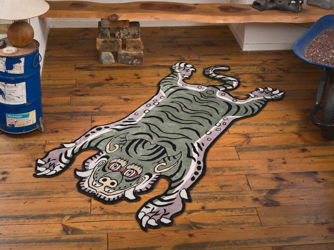 Tibetan Tiger Rug 《Lサイズ•シルク・オリジナル2・アラジングリーン