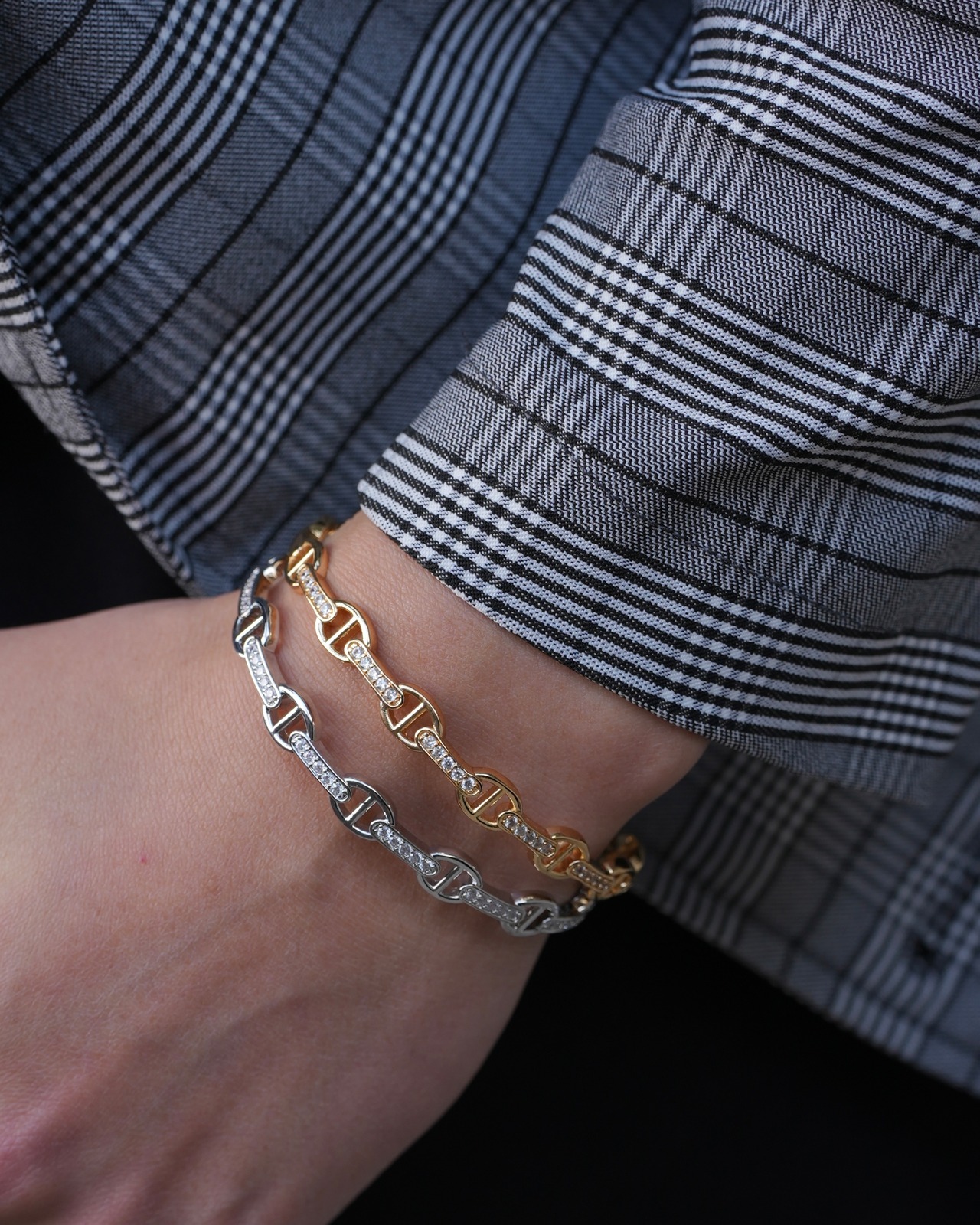 PREMIUM LUXURY ZIRCONIA BANGLE