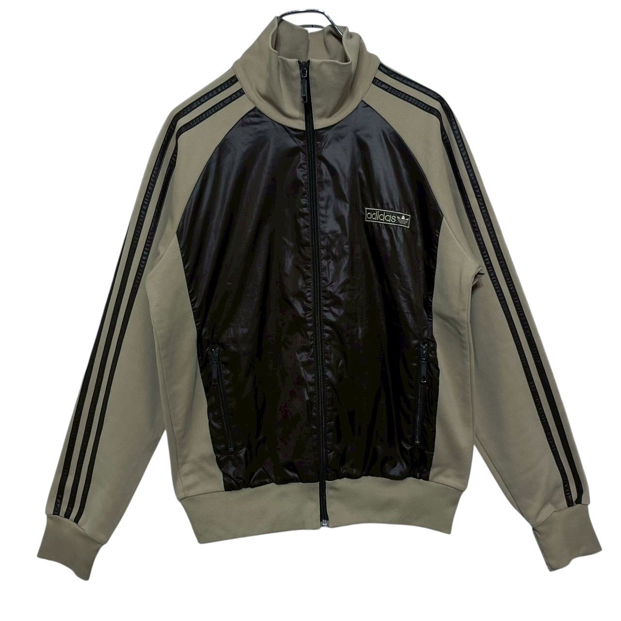 アディダスオリジナルス　刺繍ロゴ トラックジャケットL 90年代タグ adidas アディダス トラックジャケット L 刺繍ロゴ ワンポイントロゴ