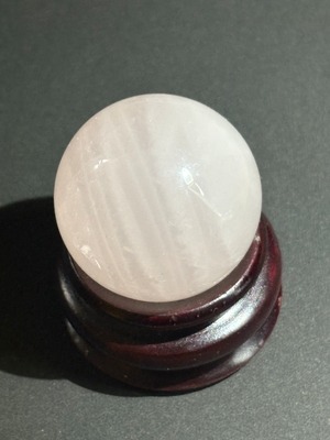 ブーブーガー/スターローズクォーツ丸玉（スフィア）約32mm