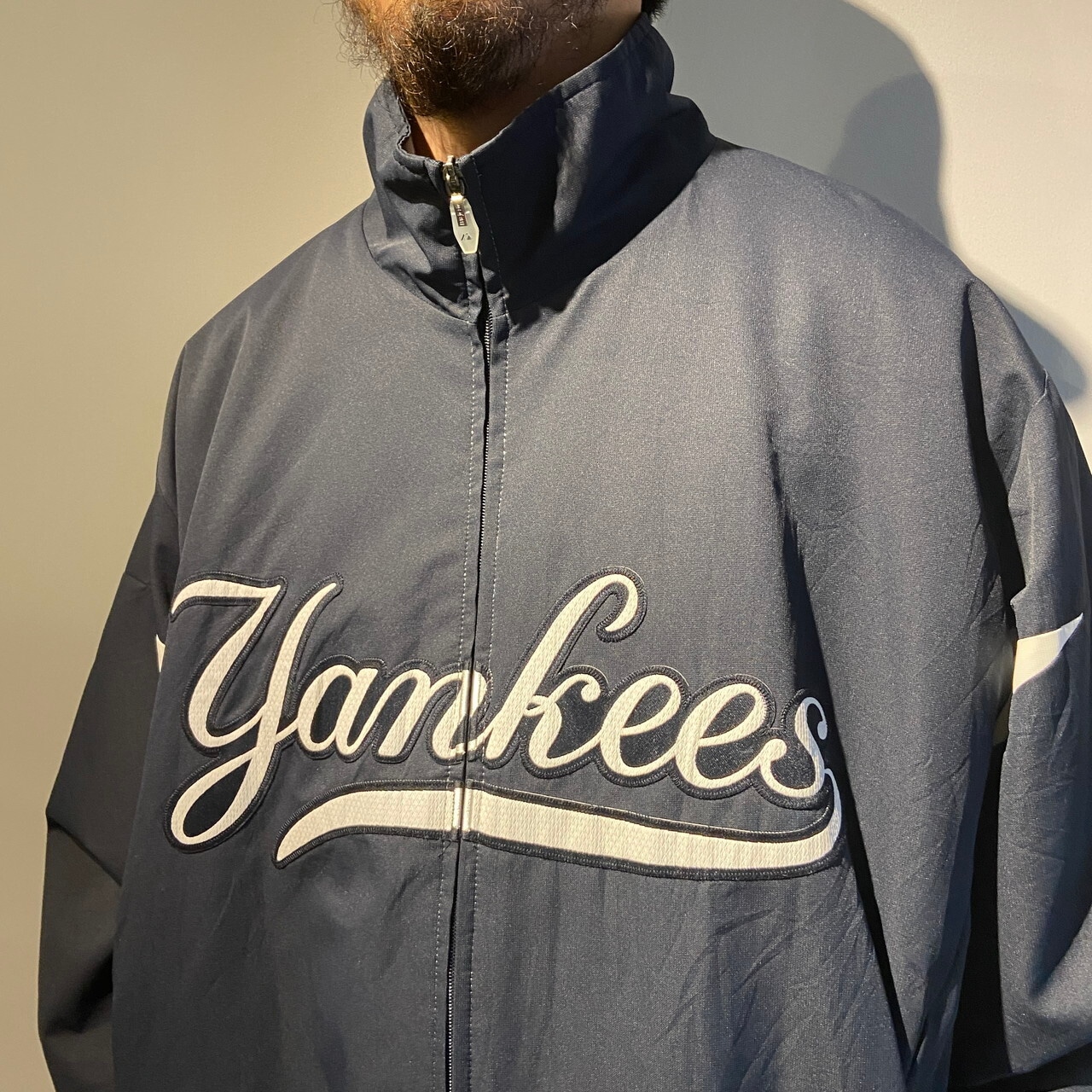MLB ヤンキース majestic スタジアムジャンパー メンズ2XL 古着 New 