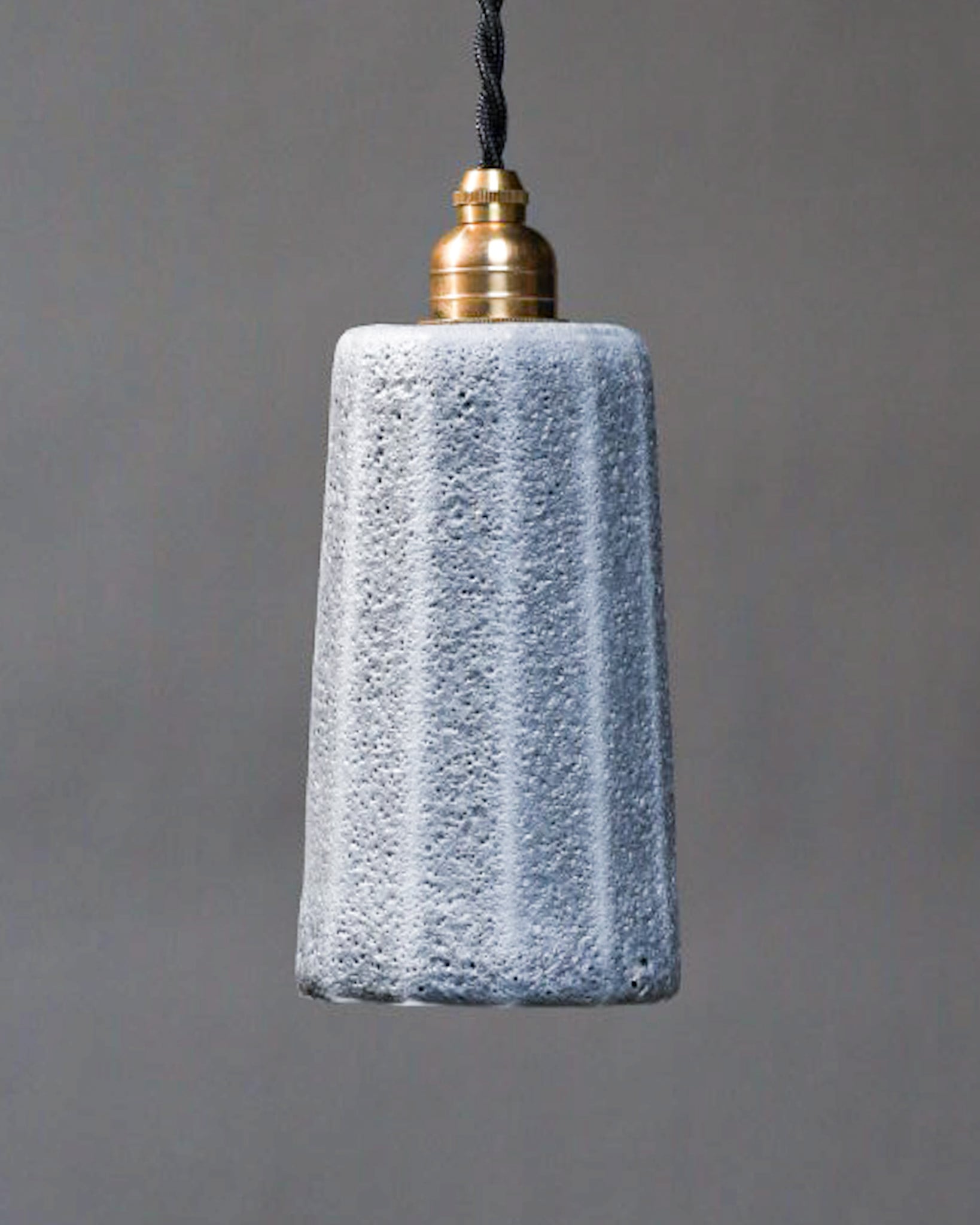 kaleido flute pendant light -mantle gray-