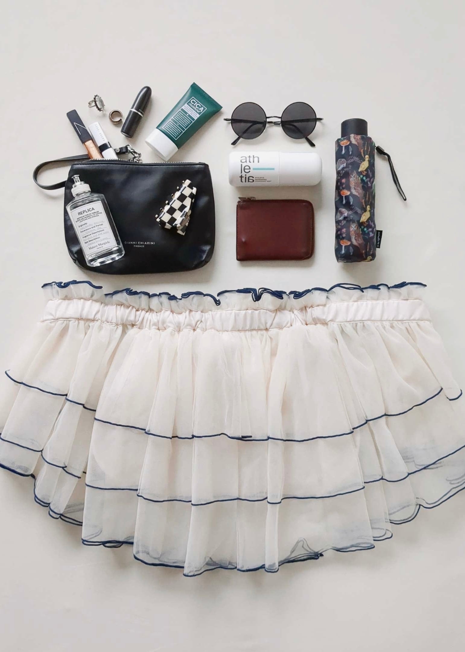 DŌRA MÖRA | Versatile Ruffled Bag - SEA BLUE | ORIENT MILLINERY