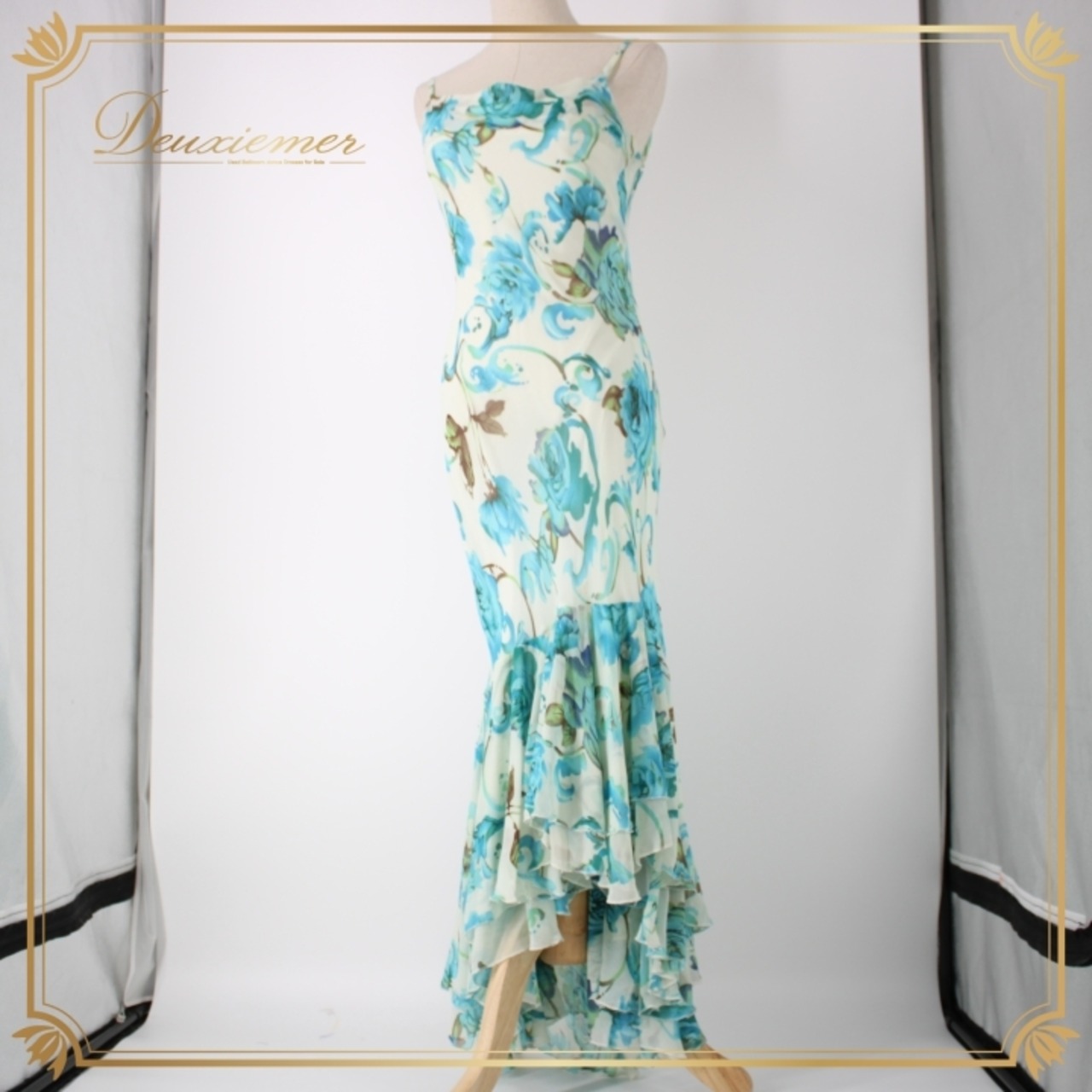 社交ダンス 衣装 スタンダード ドレス ワンピース レッスンウェア パーティドレス 白 水色 ホワイト系 ブルー系 ICHIOKU イチオク 花柄 フェミニン ロングドレス エレガント 薄手 通気性 ストレッチ ナイトパーティー おしゃれ 可愛い シンプル 2010年代 流行 トレンド レースデザイン 上品