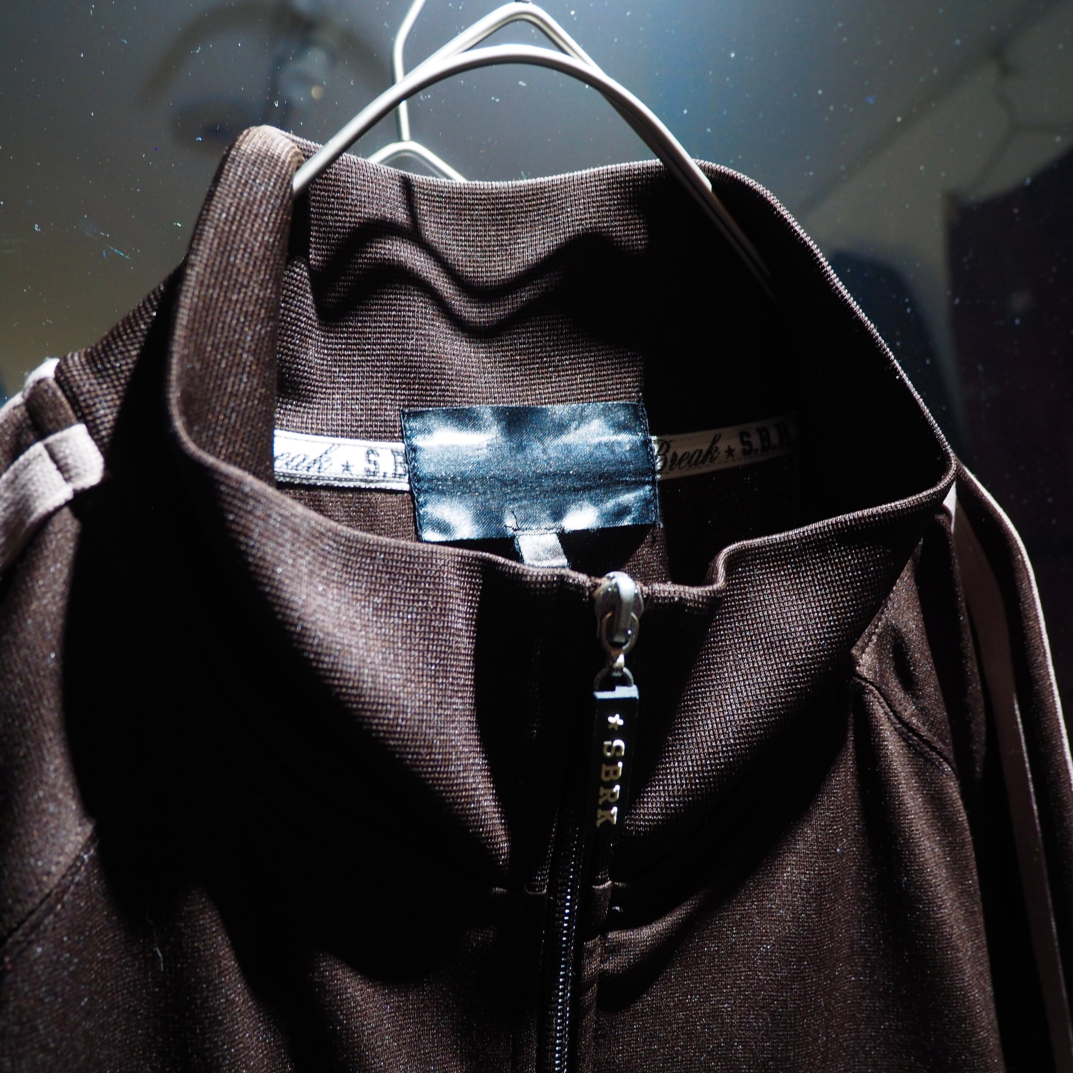 2000s ” Street culture ” Embbossed Design track jacket