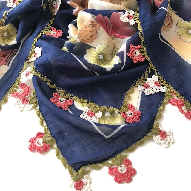 トゥーオヤのスカーフ ①