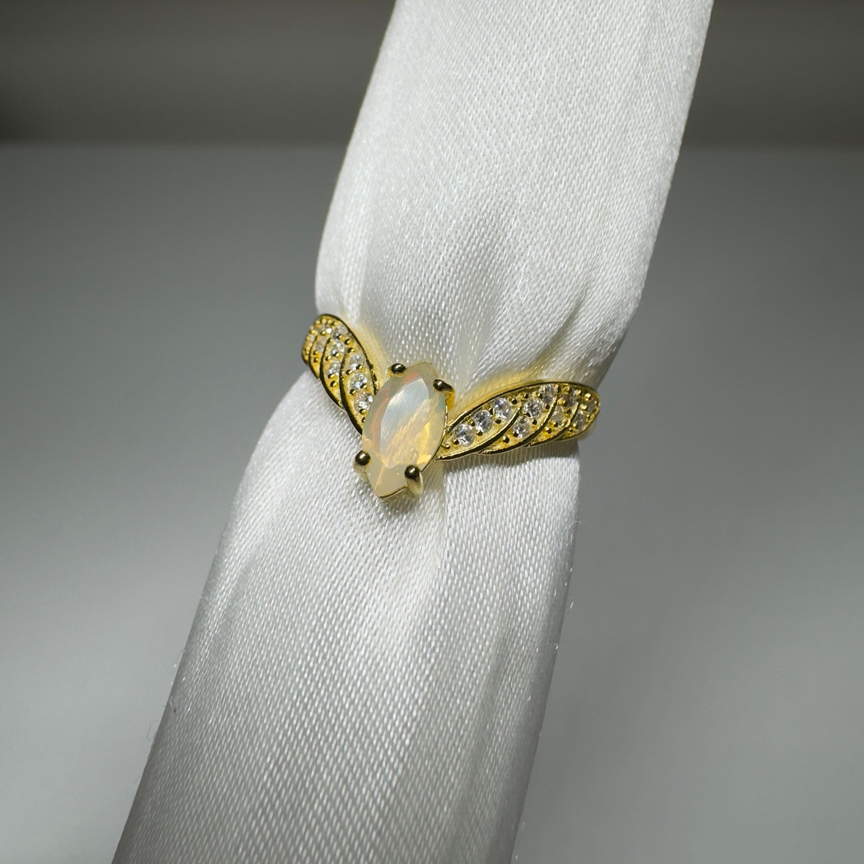 はばたきRing♦︎エチオピアンオパール♦︎