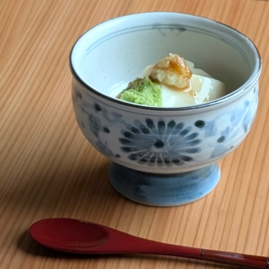 在庫限り】廻り菊高台小鉢【伊万里焼】 | 和食器のすべて