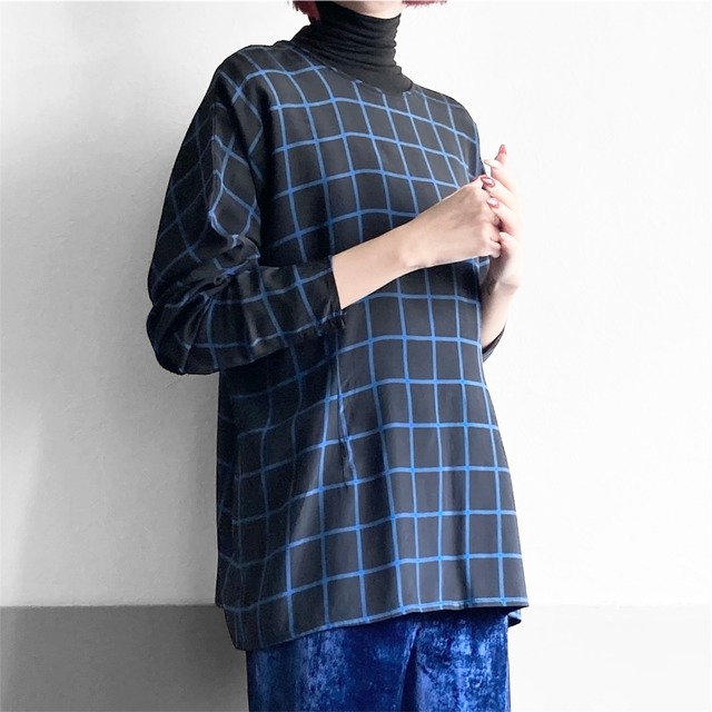 Black Silk Windowpane Round Neck Blouse