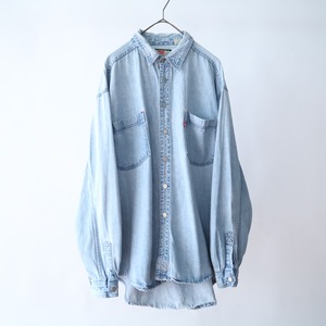 " Levis " over silhouette light-ounce denim shirt