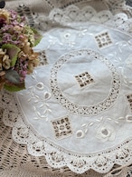 フランスVintage アンティーク ドイリー 敷物 ドロンワーク 白糸刺繍 フラワー インテリア ハンドメイド素材 額装 撮影小物