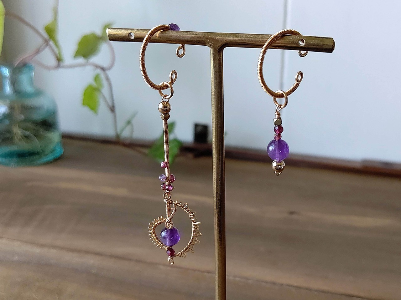 両耳用 イヤーカフ アメジスト モザンビークガーネット ハンドメイド 