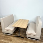 【引取限定 or 23区内限定配送】 Work Plus FLEX-WIZ BOOTH MEET TABLE ＋ BASED WIZ BOOTH SOFA ソファ×2 テーブル セット オフィス家具 ミーティングスペース 什器 オフィス什器【中古】