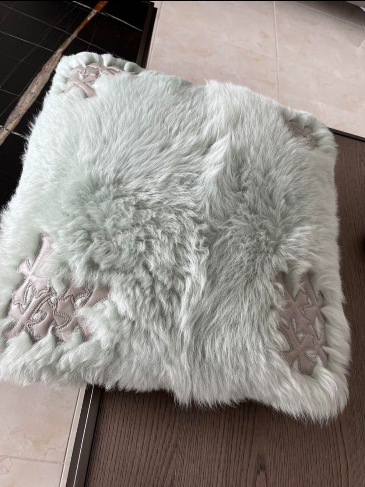 CHROME HEARTS クロムハーツ クッション ファー インテリア 家具