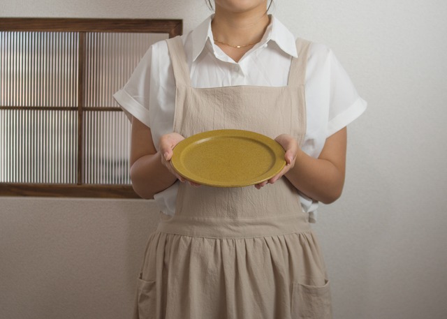 SHIROUMA 洋皿 18cm 芥子色(中皿・パン皿・ケーキ皿)/長谷川 哲也