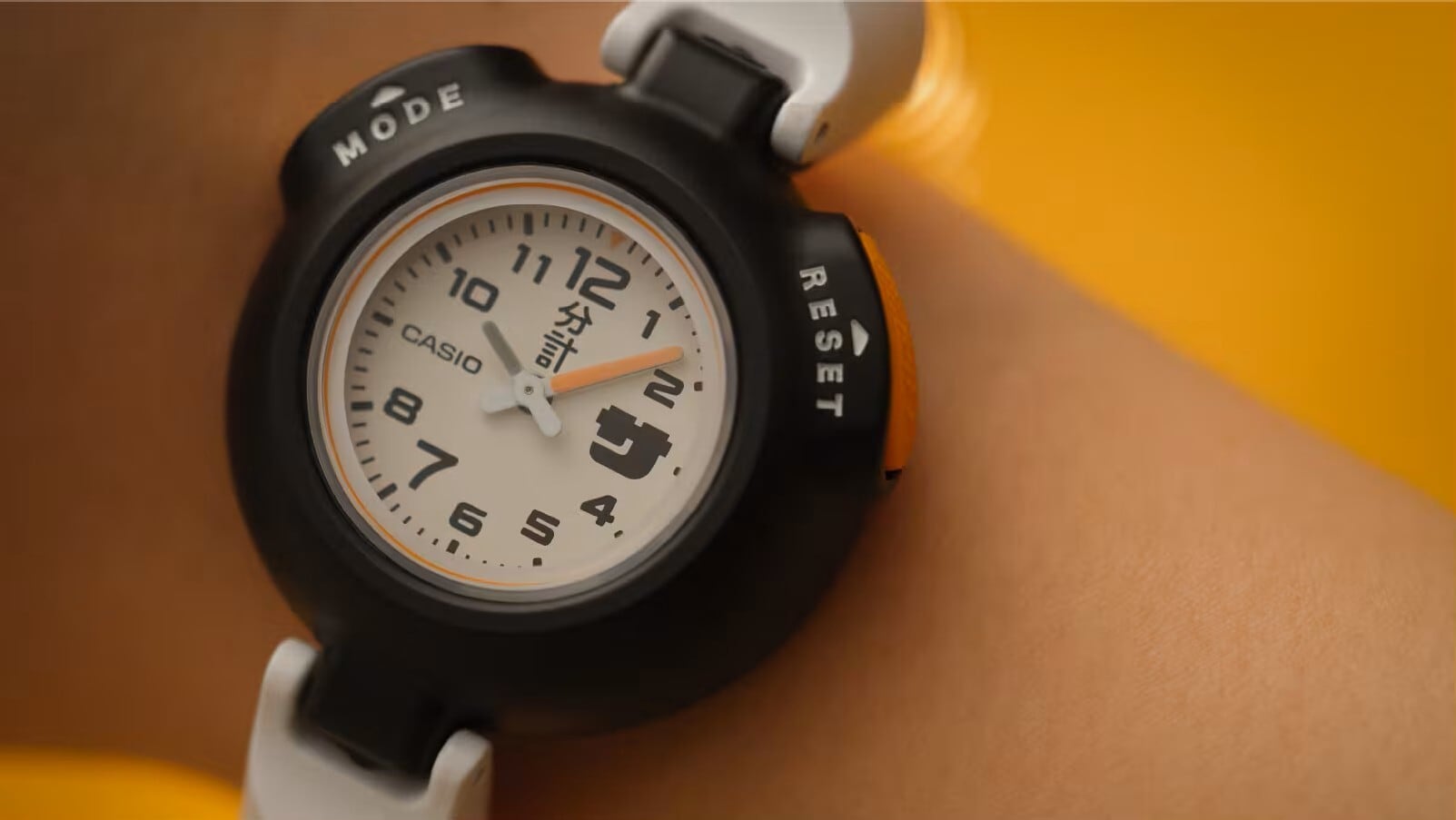 サ時計 SAN-100H-7BJR CASIO サウナ専用腕時計 オレンジ 【公式通販】